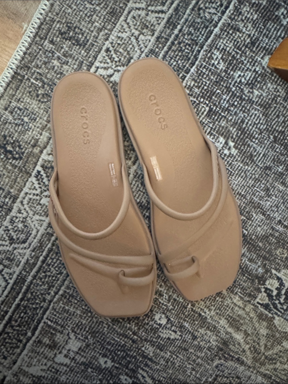 Crocs Miami Women's Tan Strappy Toe-Loop Sandal - Picture 2 of 2